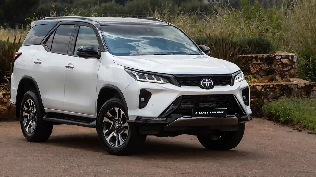 Menyelami Keunggulan Toyota Fortuner Sebagai Kendaraan Serbaguna Premium